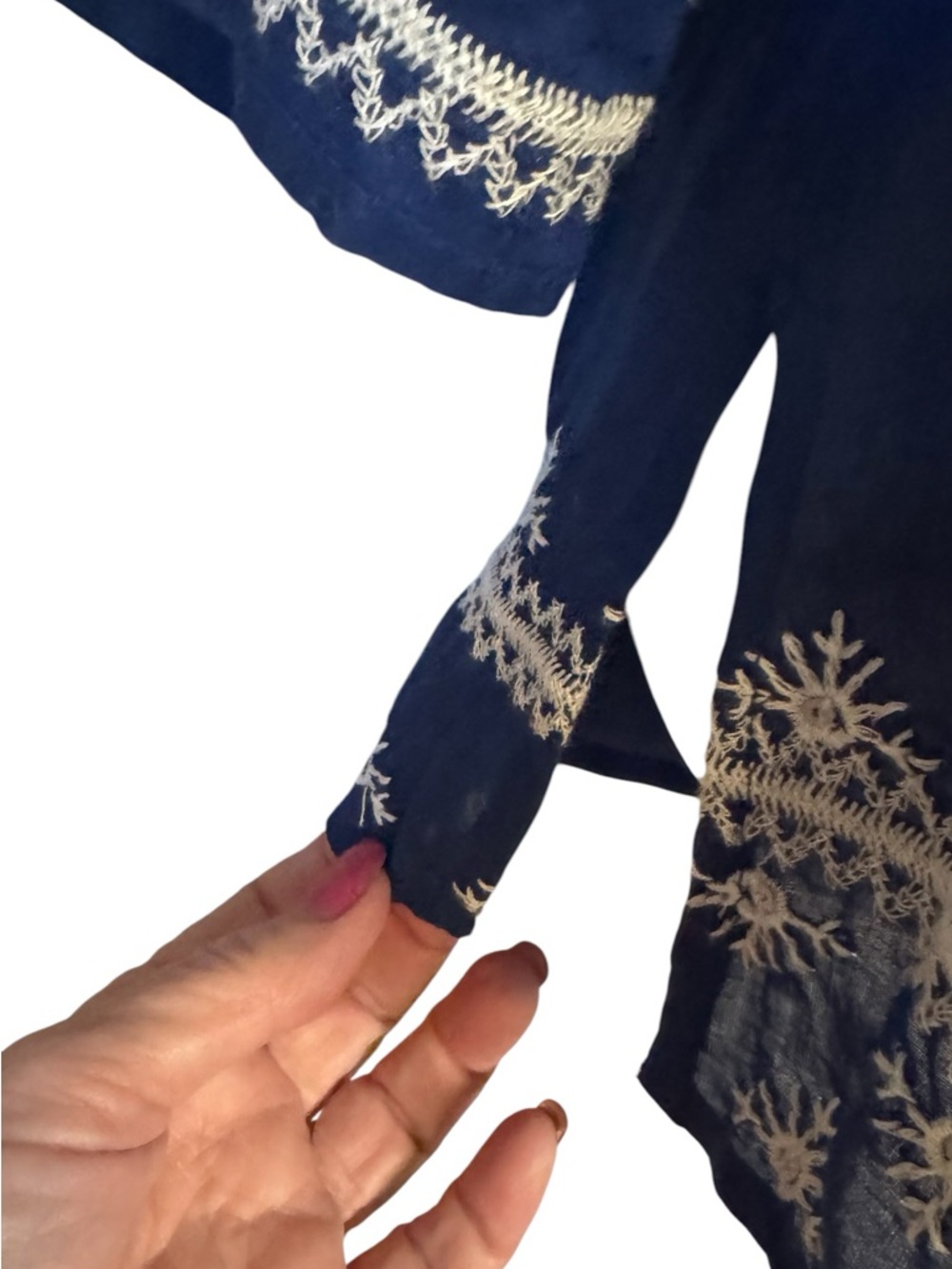 LUCKY BRAND Navy Top w/Embroidery Detail  SPRING/SUMMER   SIZE: MEDIUM    #H - Picture 6 of 10